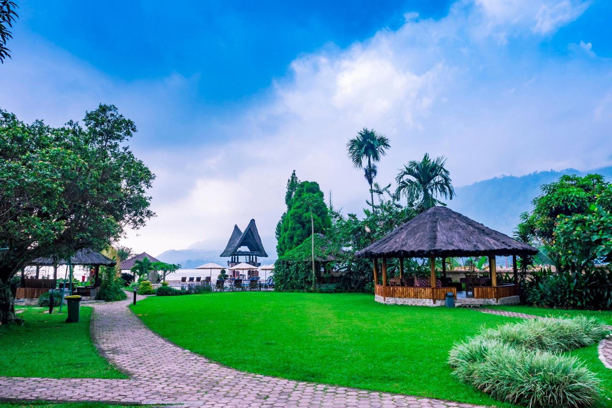 Tabo Cottages Tuktuk Siadong Exterior photo